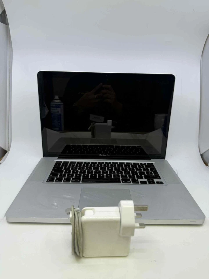 Apple Macbook Pro 15" Silver A1286 - Image 2 of 4