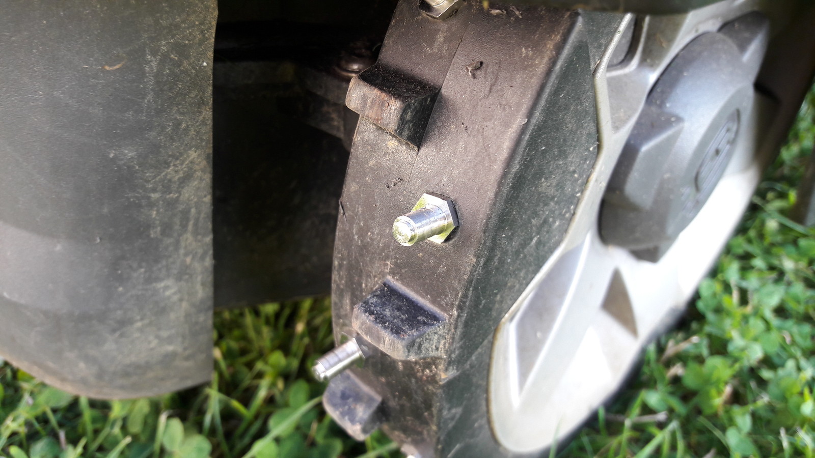 Erdschrauben Für Mähroboter Ladestation - 10 Stück 14cm Kunststoff Für Husqvarna Automower