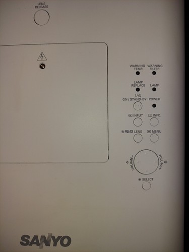 Sanyo PLC-XT21 Pro XtraX Multiverse Projector with Control Cable - 482 Hours - Photo 10/12