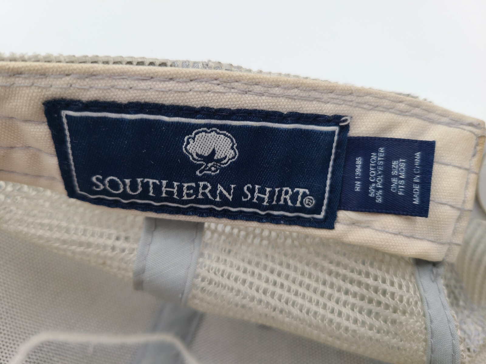 Southern Shirt Company Mesh Trucker Snapback Hat Cap Fish Men Women White Gray