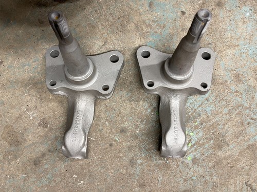 mopar spindle set b-body ? unknown year + APP. LARGE BEARING HELP IF YOU KNOW - Picture 2 of 10