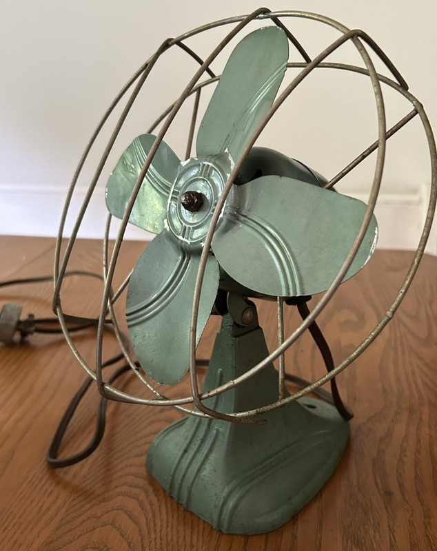 Vintage Dominion Electric Fan 5159  B3 Green 8" Table/Desk Art Deco Style WORKS