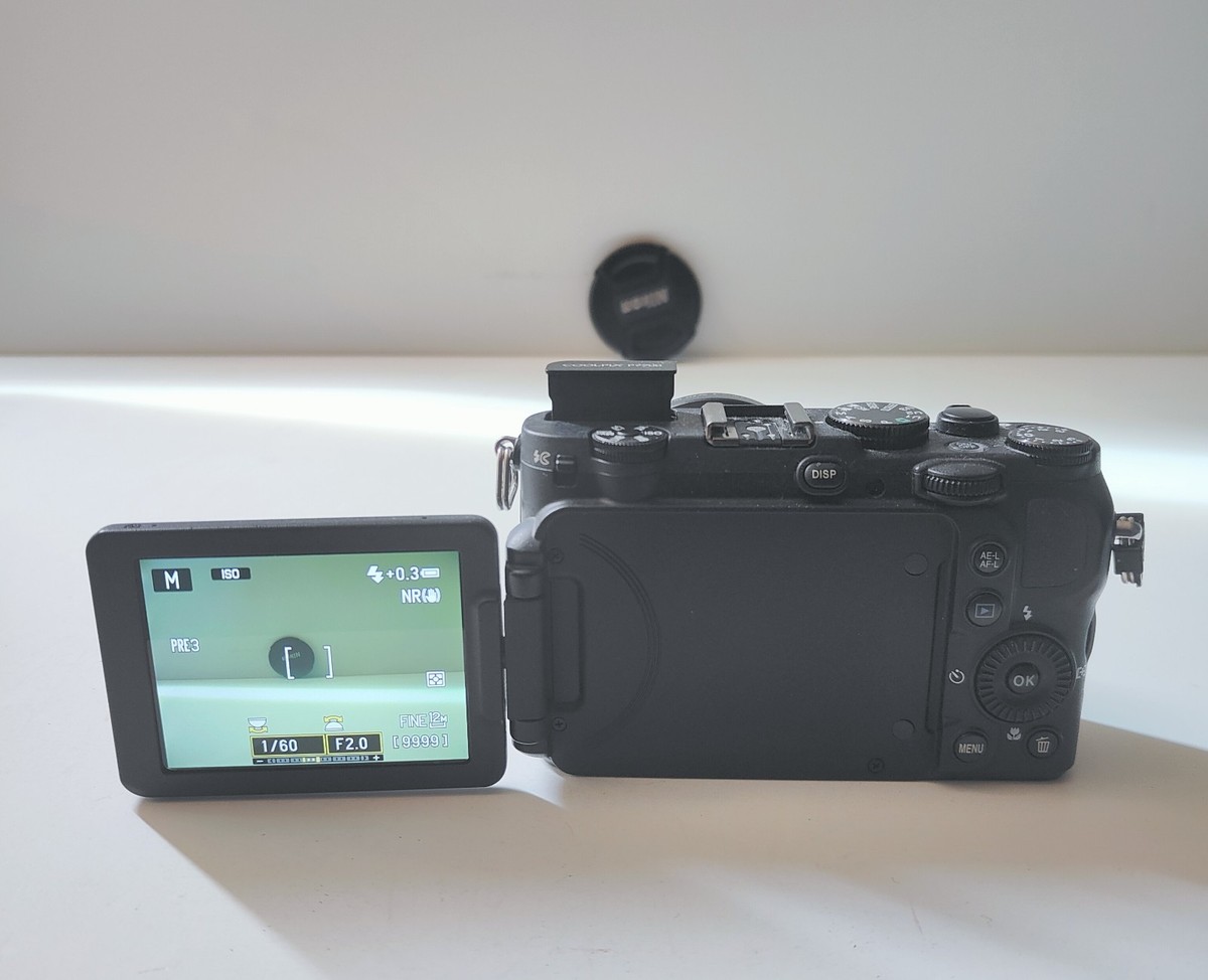 Nikon COOLPIX P7700 12.2MP Digital Camera - Black for sale Nikon COOLPIX P7700 12.2MP Digital Camera - Black for sale
