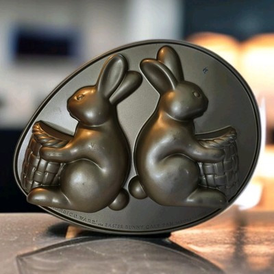 Williams Sonoma Nordic Ware USA 3D Easter Bunny w/Basket Cake Mold Pan 10 Cups