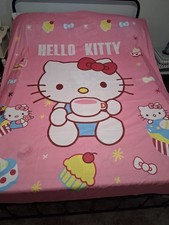 Hello Kitty duvet cover set with bonus pillow