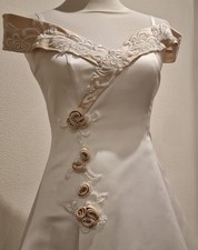 Brautkleid Hochzeitskleid Carmen Gr. 36 Stickerei Weiß Beige Hochzeit