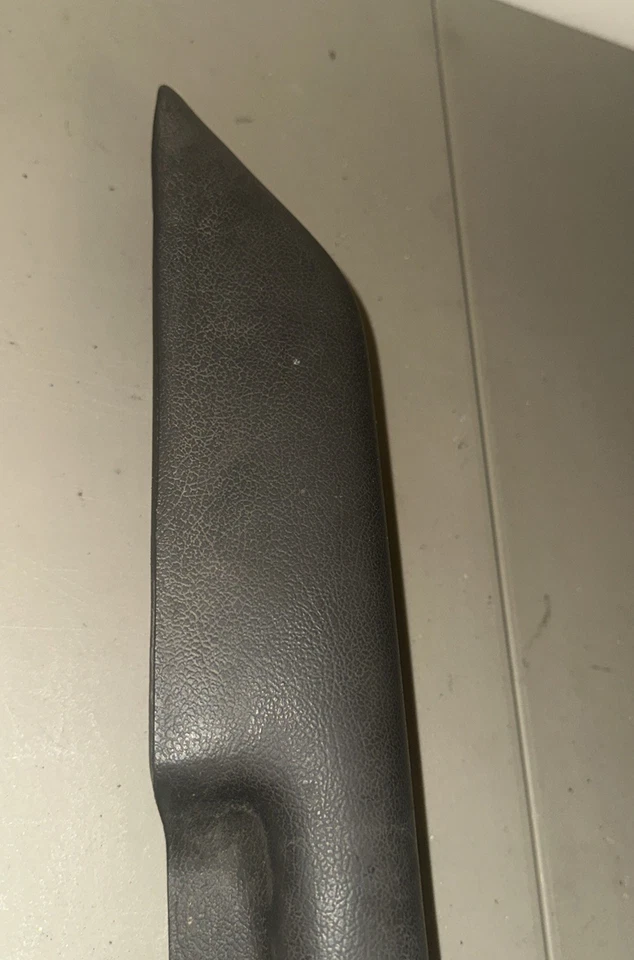 Nissan Pathfinder D21 1987-1995 carrocería dura reposabrazos delantero lateral pasajero; gris oscuro Foto 4 de 4