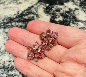 VINTAGE 50s PINK RHINESTONE CLUSTER EARRINGS SCREW BACKS SILVER TONE