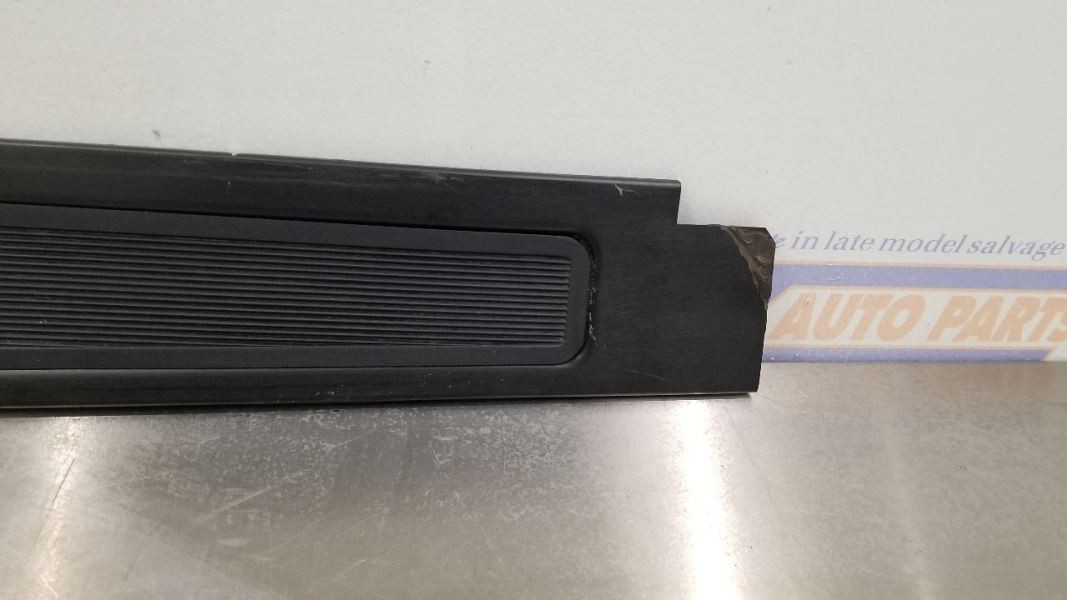 Ferrari Testarossa 1990 Right Under door moldings Set