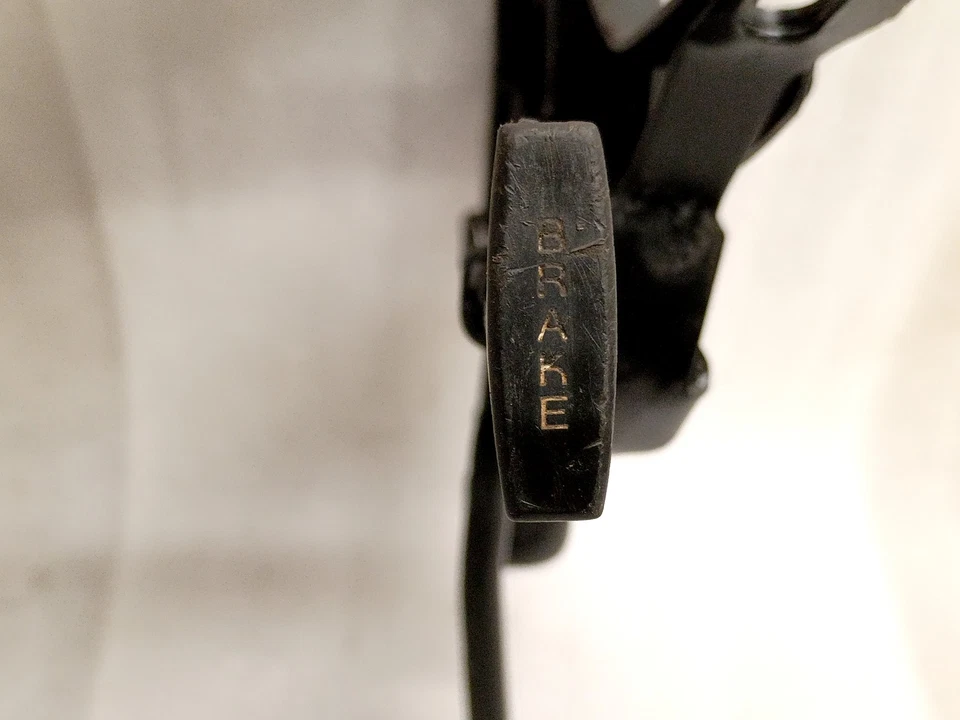 Conjunto de pedal de freno de emergencia de estacionamiento 80-91 REACONDICIONADO F150 F250 F350 Bronco Foto 2 de 4