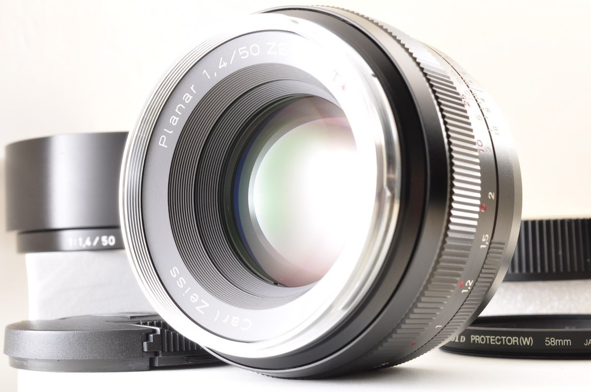Mint* Carl Zeiss Planar T* 50mm f/1.4 ZE Prime Lens For Canon EF w