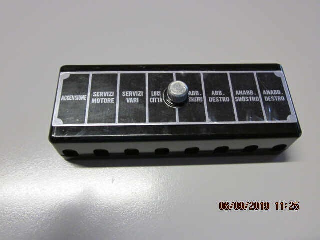 Picture 1 of 1