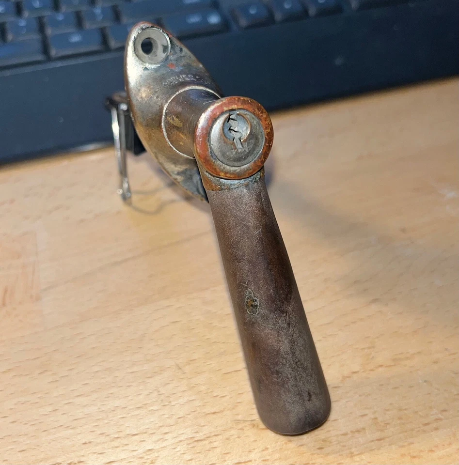 1920S MODEL T FORD STEARNS KNIGHT LOCKING DOOR HANDLE 1919 1920 1921 1922 1923 ? - Изображение 3 из 4