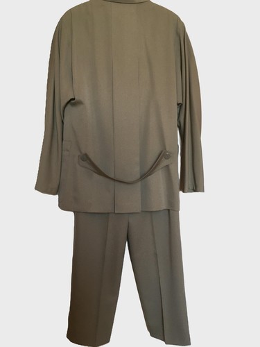 Stylish Louis Féraud women's vintage 80's trouser suit, size 12 - Picture 13 of 17