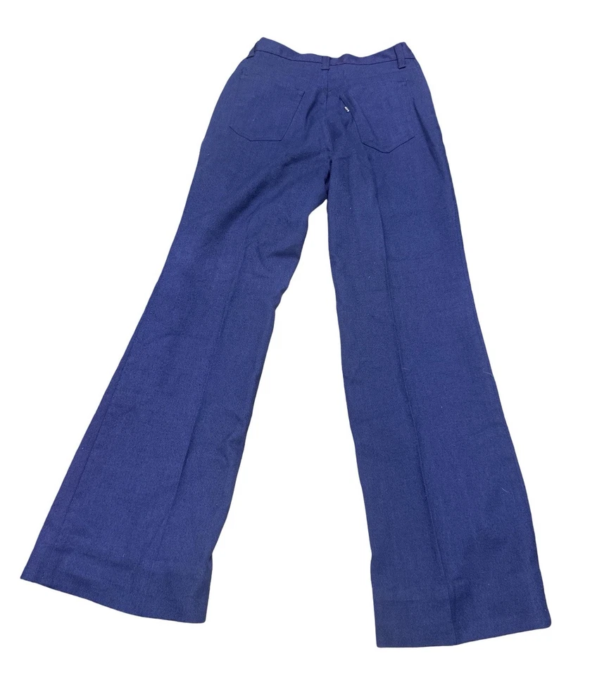 Pantalones acampanados vintage años 70 Levi’s For Me azul Big E talla 26 X 29 hechos en EE. UU. Foto 2 de 4