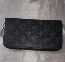 Louis Vuitton Monogram Zippy Wallet