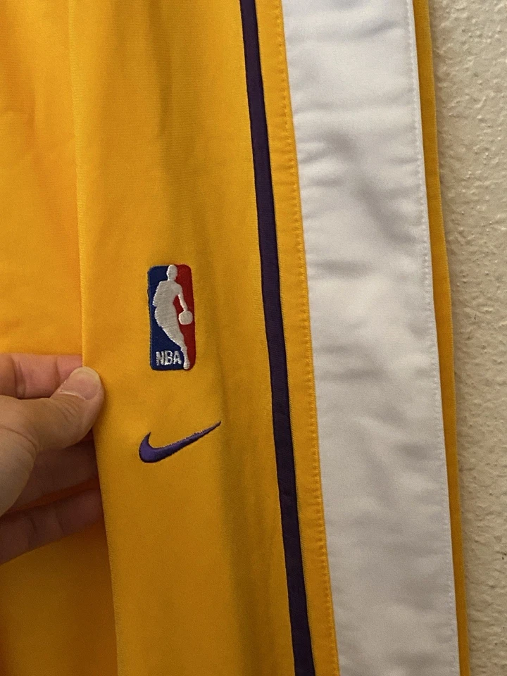 Vintage Nike Los Angeles Lakers Warm Up Pants NBA Snap Tear Away KOBE Size XL 34 - Image 4 of 4