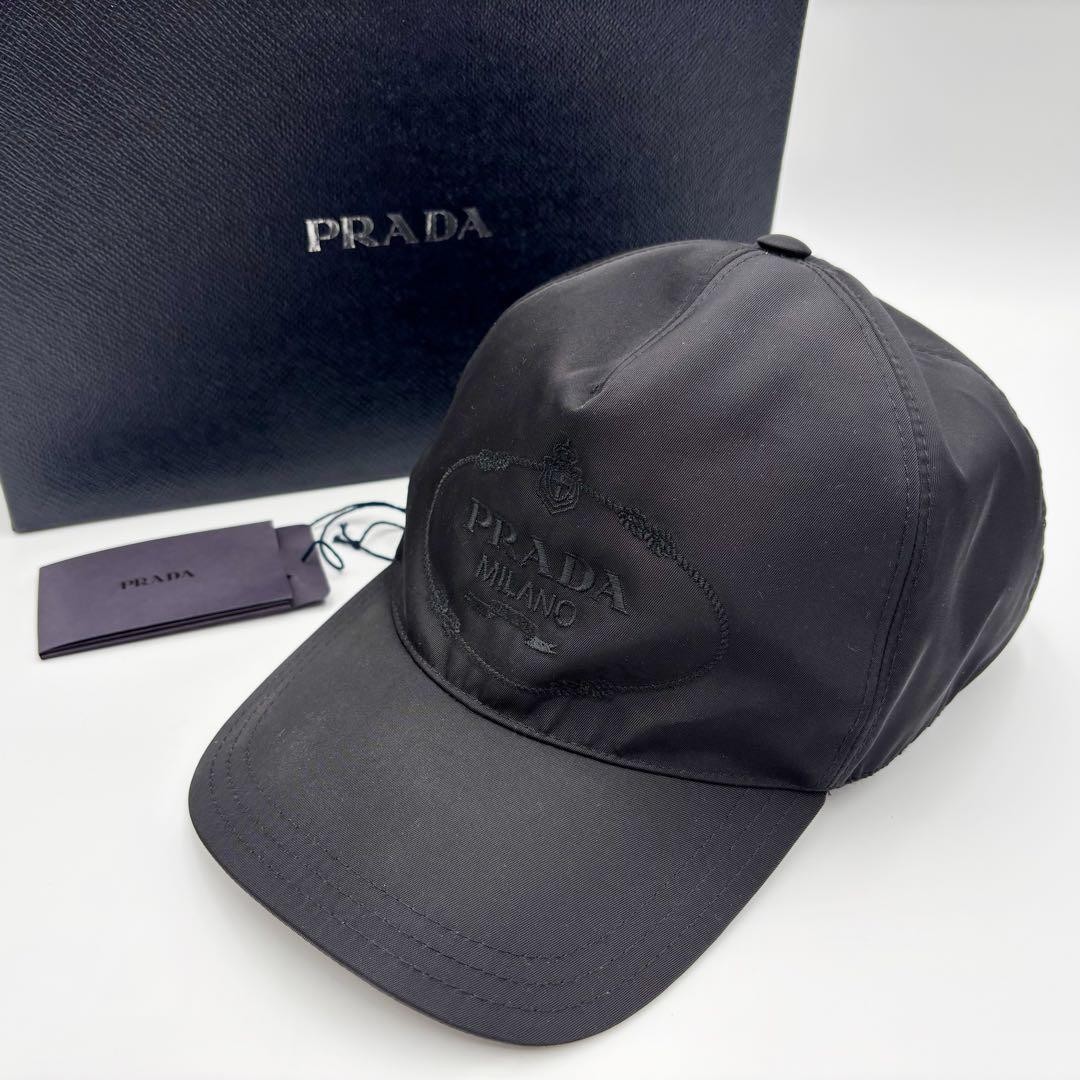 レア【PRADA】ベースボールキャップ サイド 刺繍ロゴ 黒 ブラック PRADA プラダ ベースボールキャップ ブラック メンズ 2hc274
