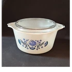 PYREX Blue Floral Pattern 1 Qt Glass Casserole With Lid, Vintage