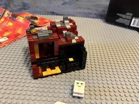 Lego Minecraft Micro World 21106 The Nether Ghast & Zombie Pigman Micromobs