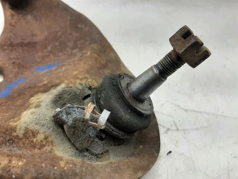 Правый верхний рычаг управления передний 96-02 CHEVROLET EXPRESS 1500 VAN 12361036 - Изображение 2 из 4