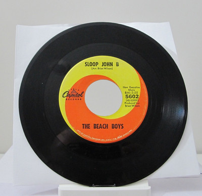 45 RECORD - THE BEACH BOYS - SLOOP JOHN B