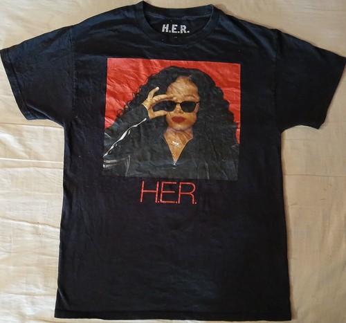 H.E.R. R&B Singer HER Music Black Graphic T-Shirt Size M - Picture 2 of 3