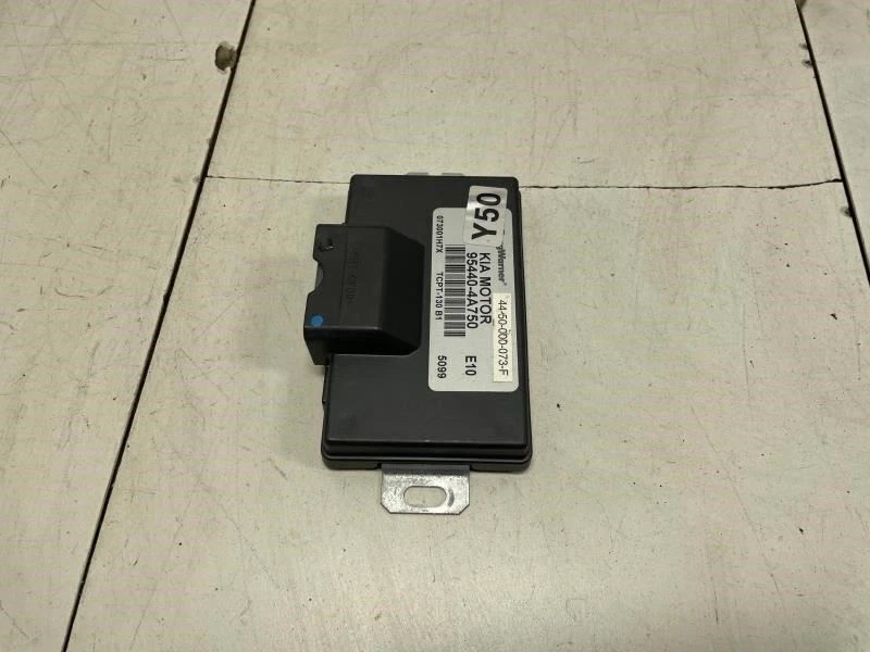 Módulo de control de caja de transferencia Kia Sorento LX 2006 OEM+ Foto 4 de 4