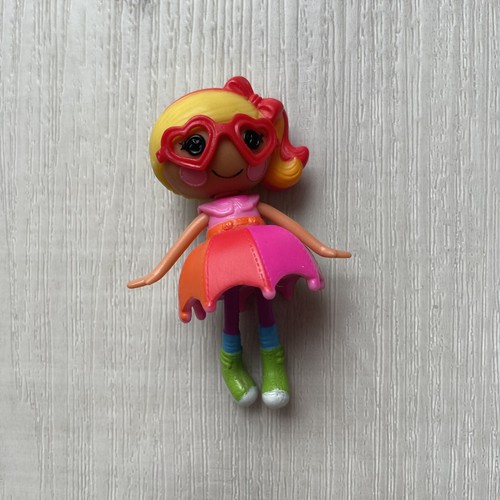 Lalaloopsy Mini 3 Inch Doll Rainbow Dress Red Heart Glasses Umbrella Skirt - Picture 1 of 2