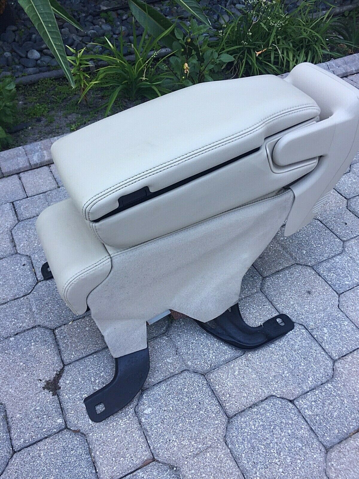 20032011 Lincoln Town Car Center Console Camel OEM eBay