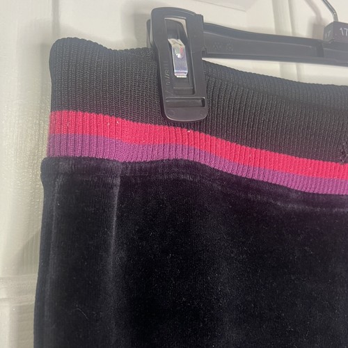 Pantalones deportivos de terciopelo para mujer Disney Paris negros estrás silueta de Mickey Mouse - Imagen 7 de 7