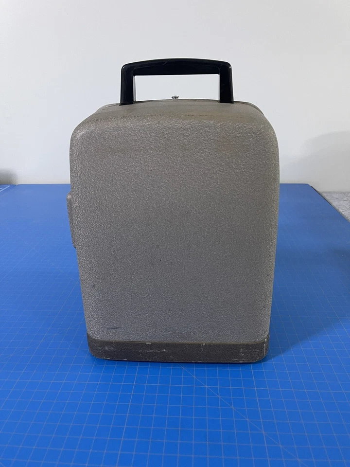 Proyector de películas vintage Bell & Howell 8 mm carga automática 245BA para piezas Foto 3 de 4