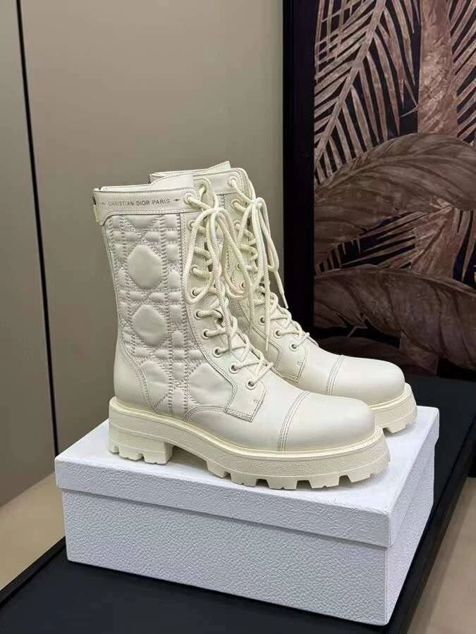 Bottes Christian Dior blanches taille EU 39 / US 8,5 