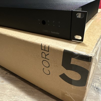 Control4 C4-CORE-5 Hub und Controller