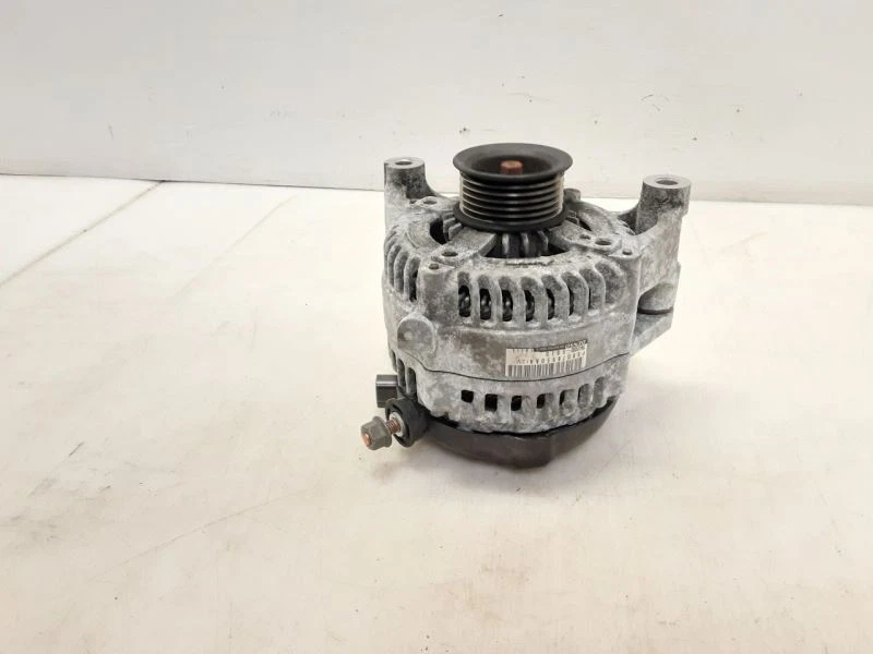 Alternador Jeep JK Wrangler OEM Denso 3,6 L 160 amperios P68078950aa 2012-2018 98961 Foto 3 de 4