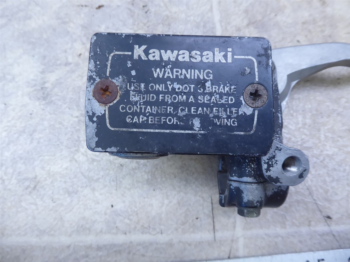 1984 Kawasaki ZX550 GPZ K396-1) front brake master cylinder | eBay