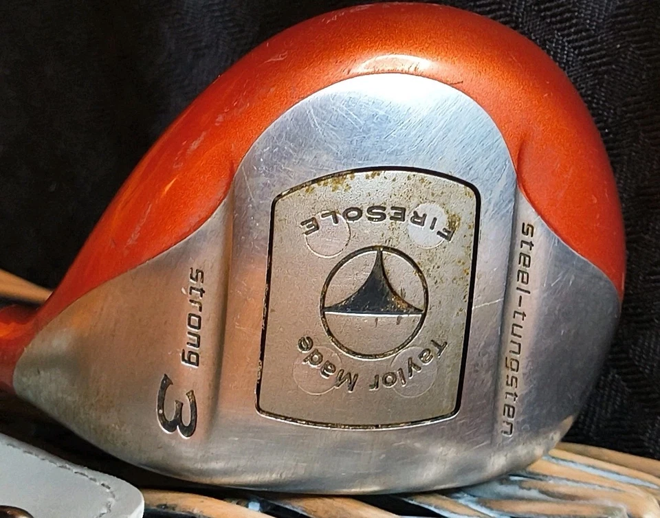 Taylormade Firesole Tungsten 3 Wood, RH, R80 Bubble Shaft. - Image 3 of 4