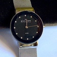Orologio Skagen Freja Donna Minimalista Quadrante Nero Bracciale Maglia Acciaio Inox