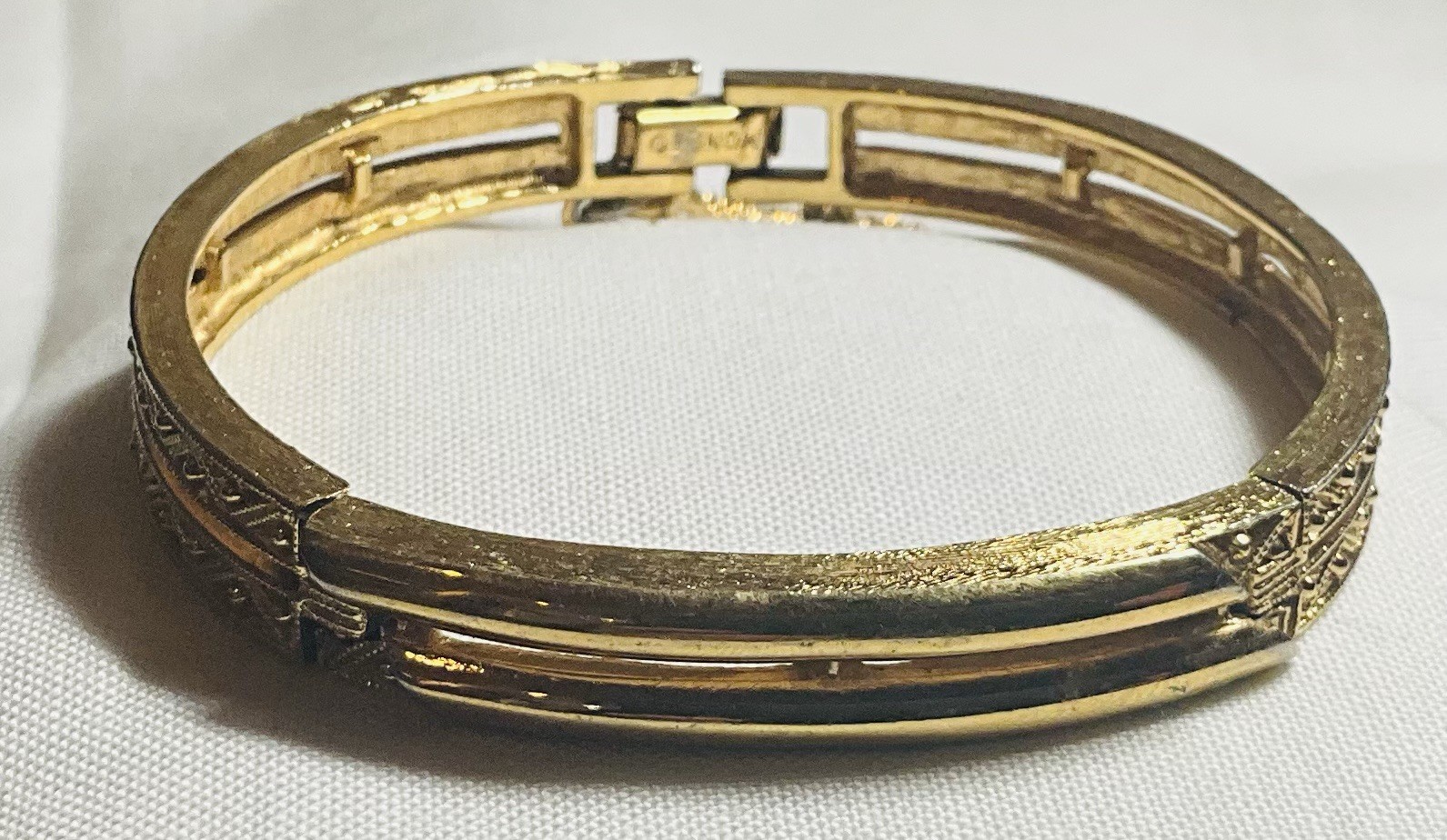 vintage monet gold tone bracelet