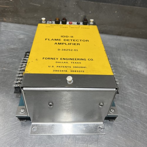 FORNEY IDD-II FLAME DETECTOR AMPLIFIER D-38252-01 Used Surplus - Picture 6 of 18