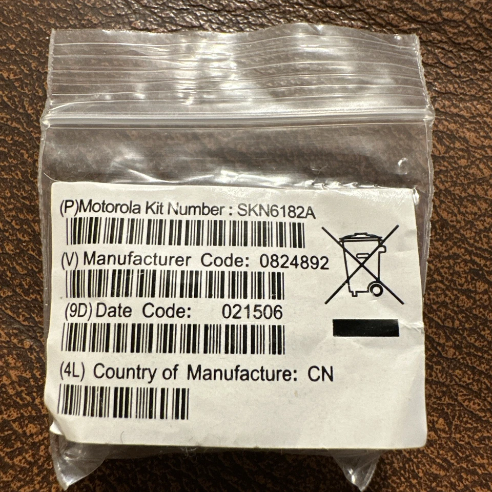 Motorola SKN6182 MiniUSB EMU Right Angle Adapter - Razr MOTO ROKR Z6m - NEW - Image 2 of 2