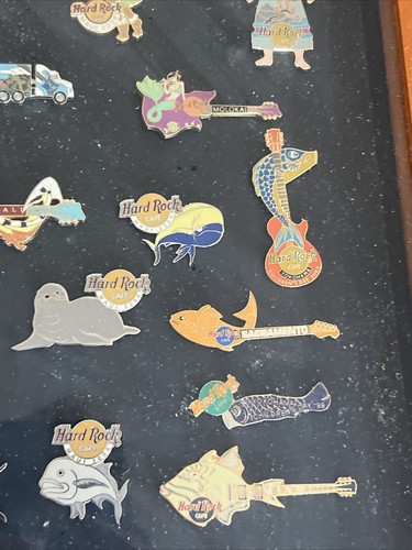 Rare Set Of 29 Pins Framed Hard Rock Cafe Hawaii Fish Hula Girls Snakes Tropical - Picture 4 of 12