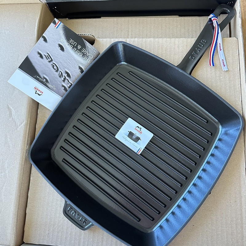 NEW Staub Cast Iron Square Grill Pan Black 30cm 12”