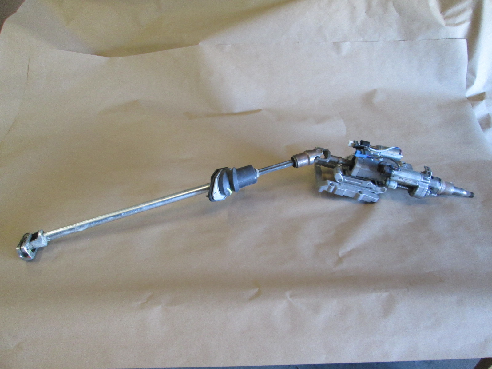 Maserati Quattroporte - Steering Column Assy / Shaft / Motors # 200087, 208142