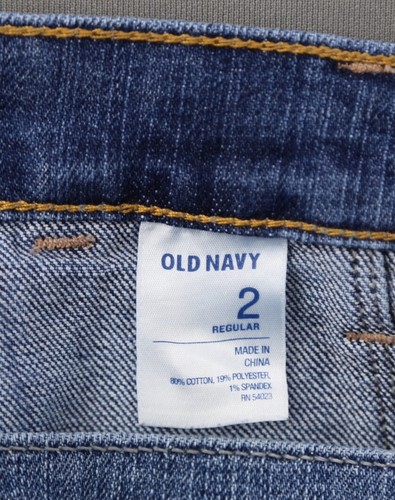 Pantalones de mezclilla para mujer 2011 Old Navy Diva ajustados tiro medio talla 2 (Sr 29x28) - Imagen 4 de 7