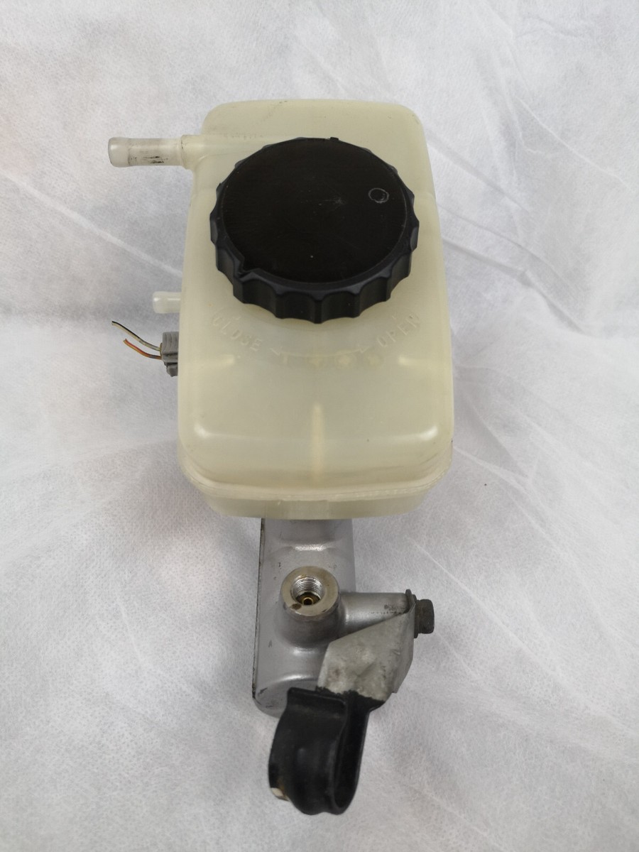 JDM Toyota Altezza Brake Master Cylinder GXE10 SXE10 1GFE