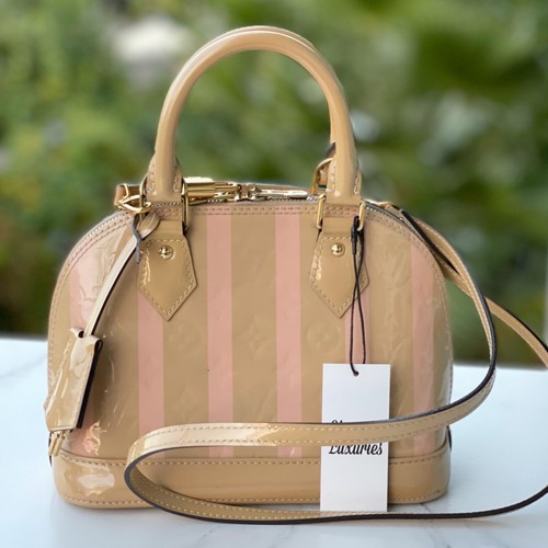 Louis Vuitton Alma BB A tracolla - Foto 10 di 10