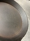 Bottom Gate Marked Long Handle Single Spout Cast Iron Skillet 11 inch with Legs — photo 4