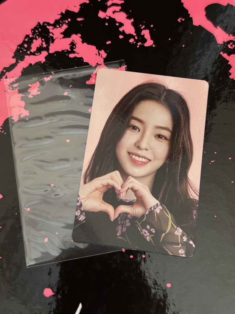 RedVelvet レドベル トレカ イェリ PANTONE Red Velvet レドベル イェリ トレカ Perfect Velvet - メルカリ
