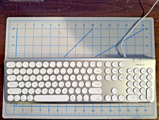 Macally Wired USB UNIBODY Aluminum  Keyboard ...